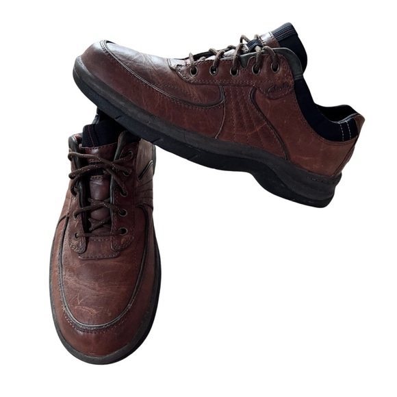 Clarks Brown Leather Travel Trek Shoes Men Size 8.5 - Picture 1 of 6